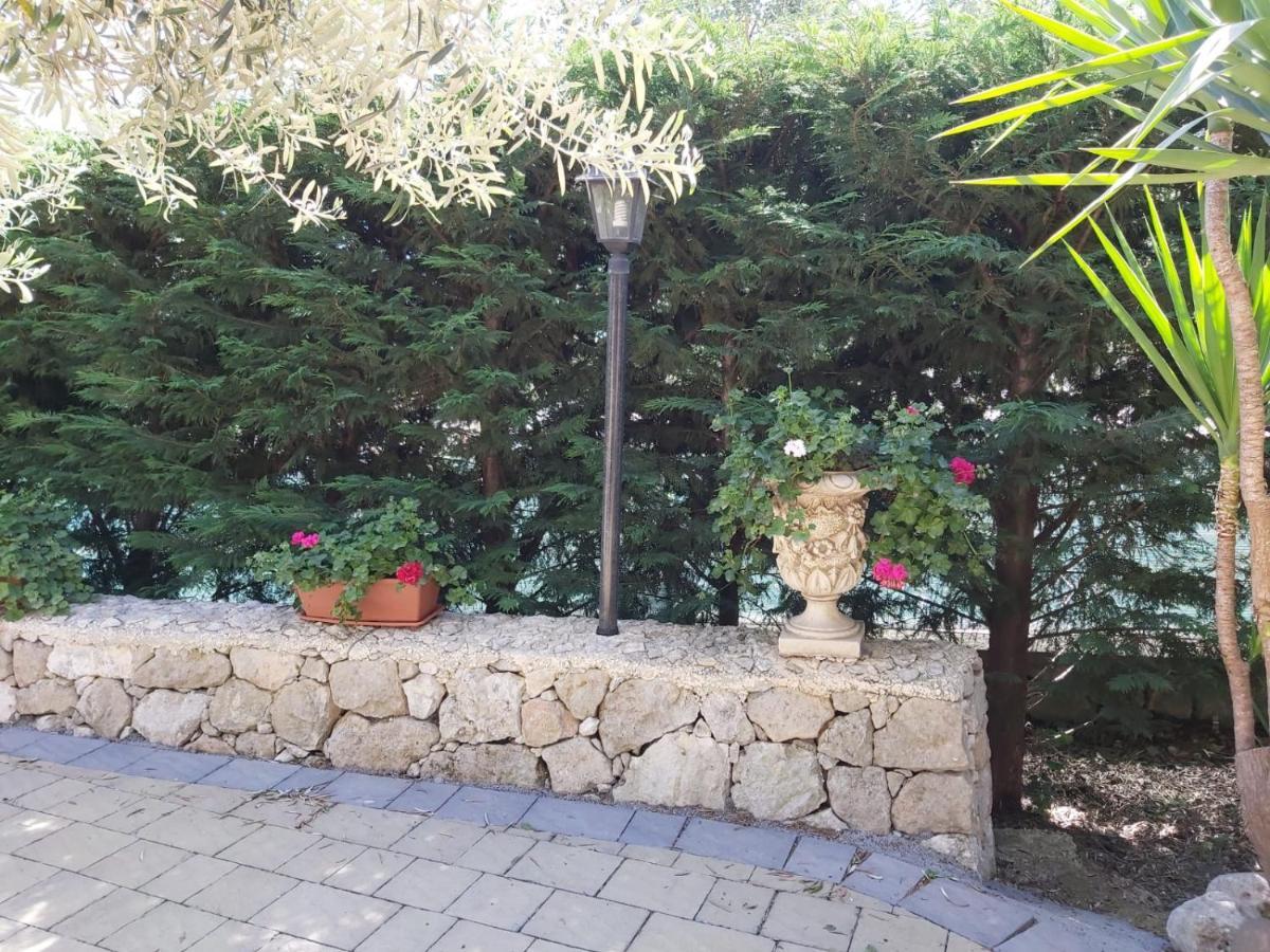 Climiti Holiday House Solarino Exterior photo